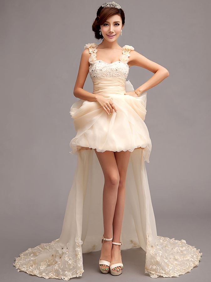 Gorgeous Elegant High Quality Wedding Gown For Women With Tail