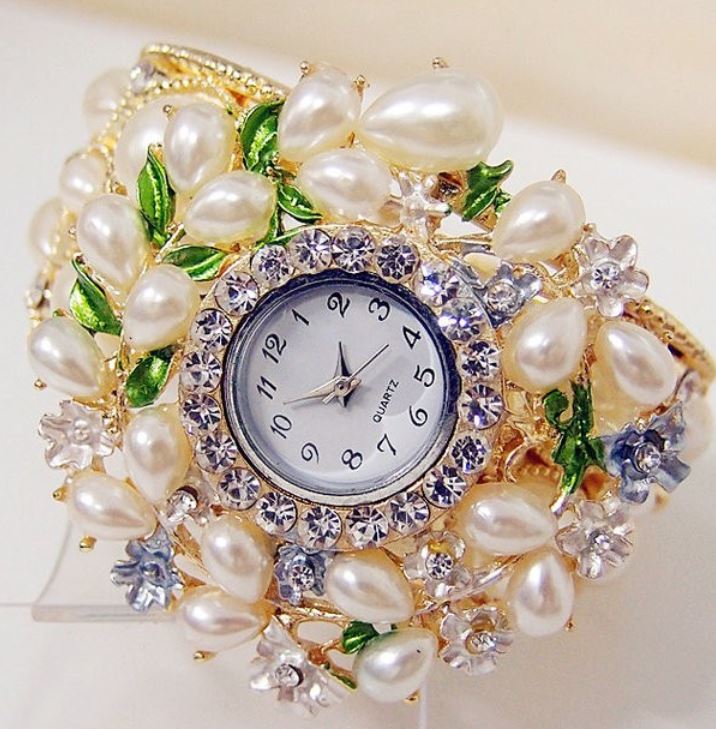 Bridal Watch Wedding Speacial Watch Pearl Crystal Bangle Ladies Floral Stylish Golden Fashion